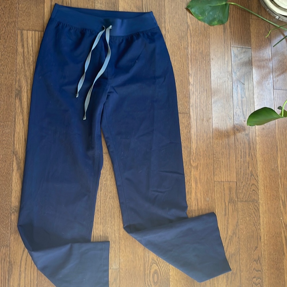 Scrub pants